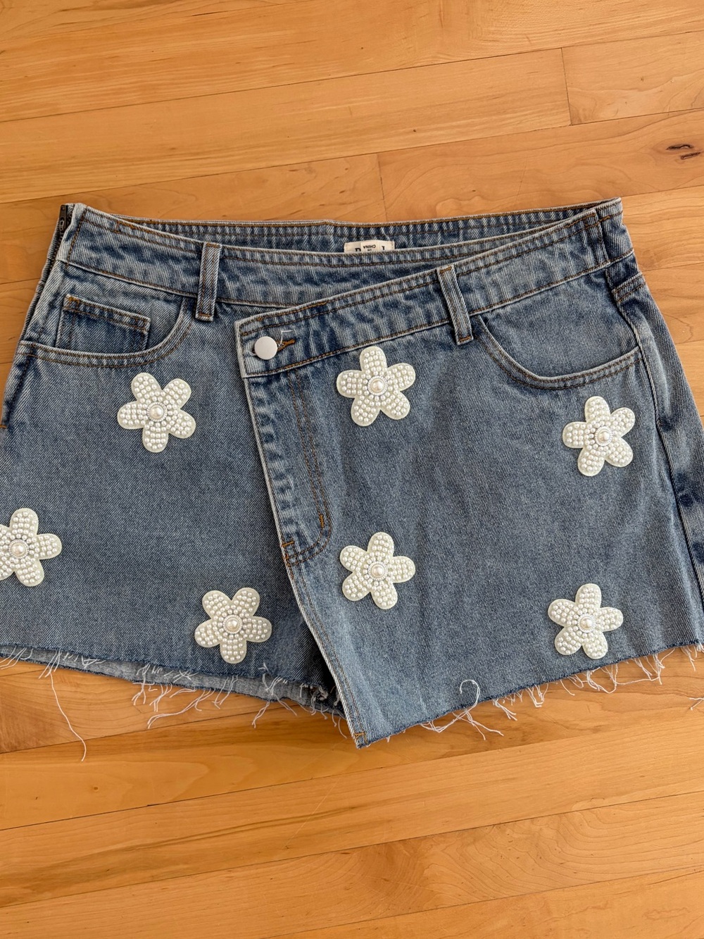 POL Beaded Floral Embellished Denim Skort